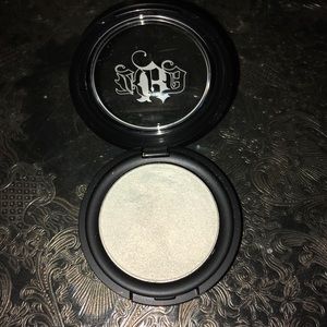 Kat Von D Thunderstruck Eyeshadow (metal crush)